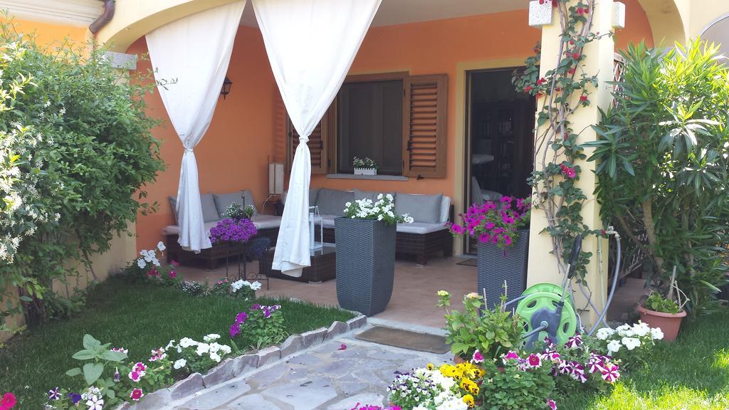 Villa Casa Con Giardino Olbia Exterior foto